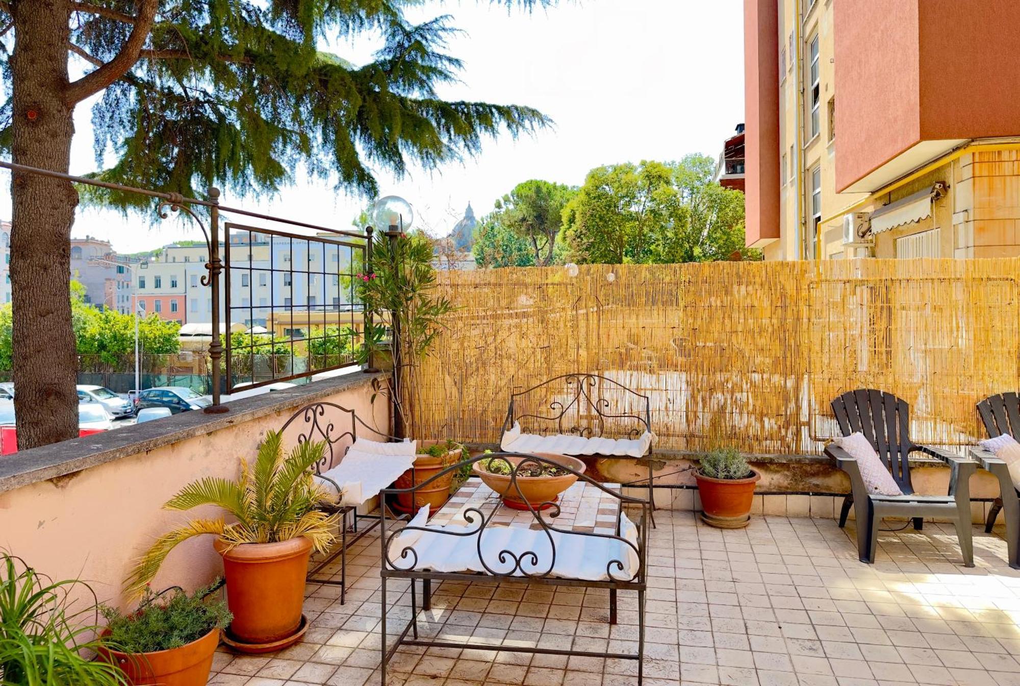 Elegantis Vatican View With Private Terrace Appartement *